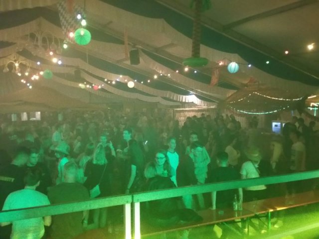 Apres Sun Party